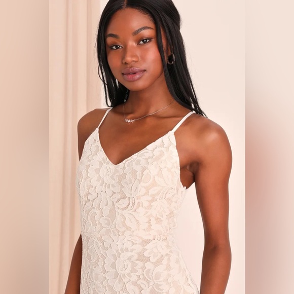 Lulu’s Flynn White Lace Maxi Wedding Dress Size S - Picture 10 of 14